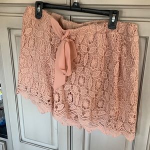 Torrid pink lattice shorts size 1x worn once